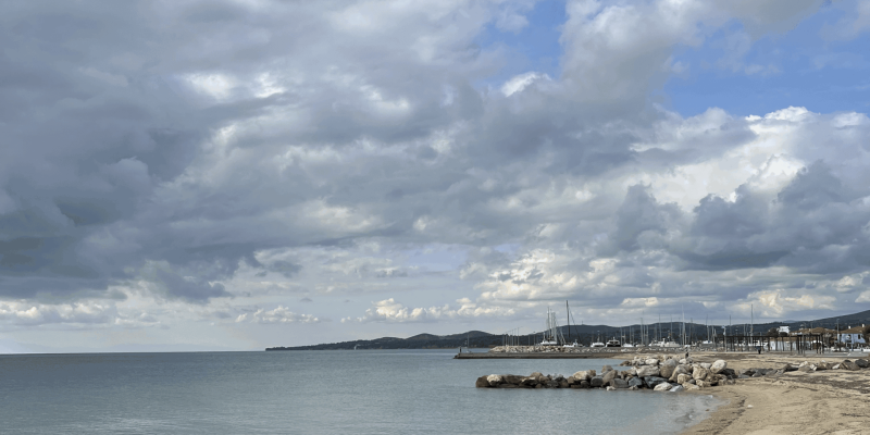 Νικήτη Σιθωνία λιμάνι θέα